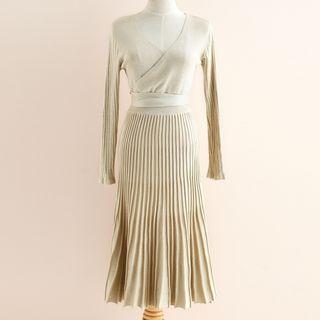 Pleated V-neck Knit Dress