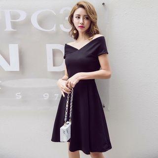 Short Sleeve Off-shoulder V-neck A-line Dress