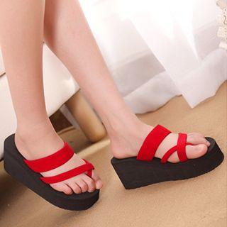 Platform Loop-toe Sandals