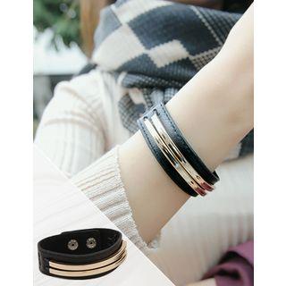 Metallic Genuine Leather Bangle