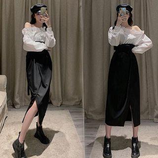 Slit Midi Skirt / Cold Shoulder Blouse