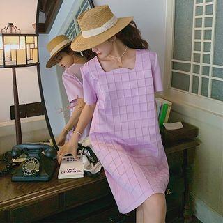 Short-sleeve Checkered Smock Dress