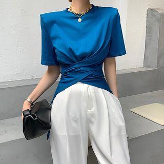 Short-sleeve Shoulder Padded Twist T-shirt