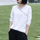 Long-sleeve Embroidered V-neck T-shirt