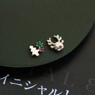 Non-matching Christmas Tree Reindeer Stud Earring