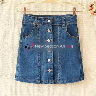 Buttoned Denim Skirt