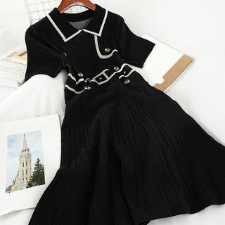 Button Detail Short-sleeve A-line Knit Dress