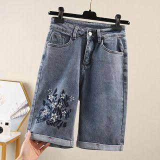 Floral Embroidered Fitted Denim Shorts