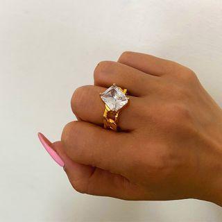 Bold Rhinestone Chain Open Ring Gold - One Size