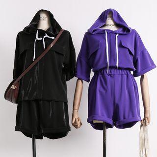 Set: Loose-fit Hooded Top + Shorts