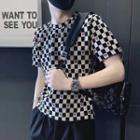 Short-sleeve Checkered T-shirt / Button-up Shorts