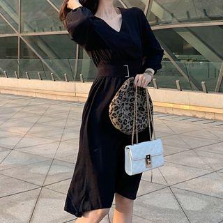 Lantern-sleeve V-neck A-line Dress