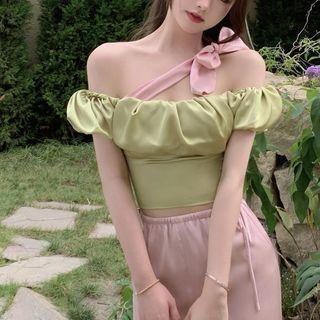 Short-sleeve Bow Cold-shoulder Blouse / Wide Leg Pants