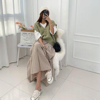 V-neck Button-up Cable-knit Vest