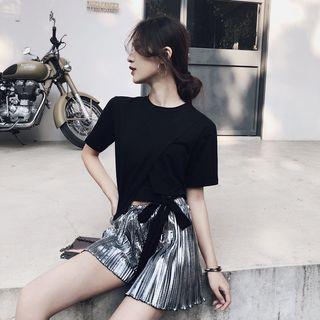 Asymmetric Short-sleeve T-shirt / Pleated Wide Leg Shorts