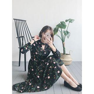 Cutout-neckline Floral Patterned A-line Dress