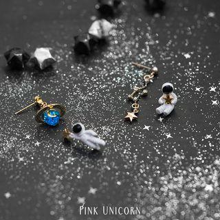 Spaceman Non-matching Earring