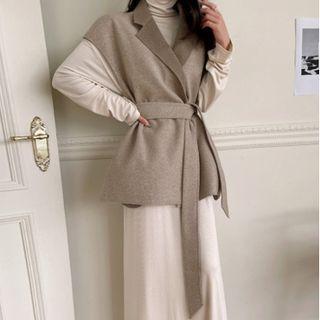 Notch Lapel Tie-strap Vest