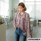 Plus Size V-neck Floral Top