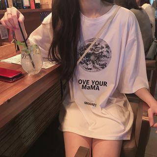 Short-sleeve Earth Print Medium Long T-shirt