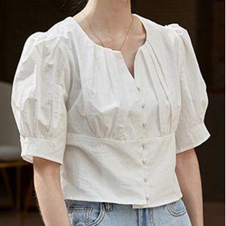 Puff-sleeve Pintuck Button Cropped Top