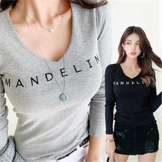 V-neck Letter Slim-fit T-shirt