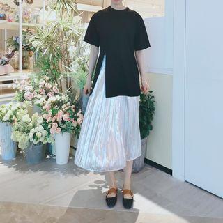 Set: Short-sleeve T-shirt + Midi Accordion Pleat Skirt