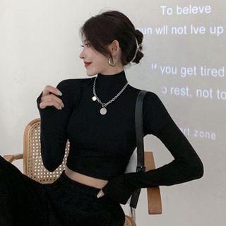 Mock-neck Cropped T-shirt