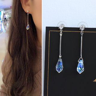 Droplet Ear Stud / Clip-on Earring