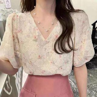 Short-sleeve V-neck Embroidered Floral Blouse