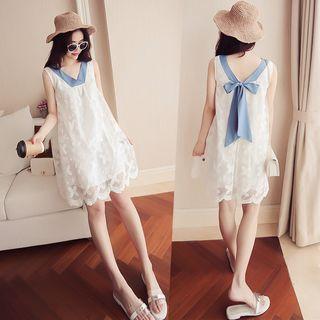 V-neck Bow Back Sleeveless Dress