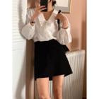 Ribbon Chelsea-collar Blouse