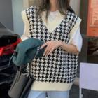 V-neck Houndstooth Sweater Vest Almond & Black - One Size