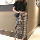 Checked Cropped Pants / Plain Short Sleeve T-shirt