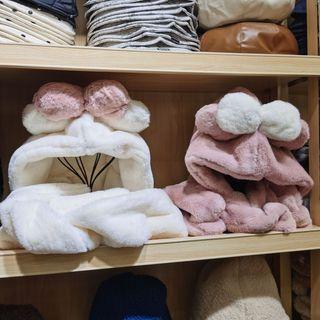 Bow Hooded Scarf With Mittens