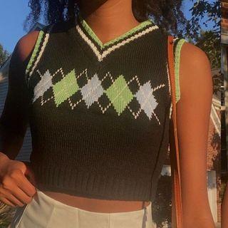 V-neck Check Cropped Knit Vest/top
