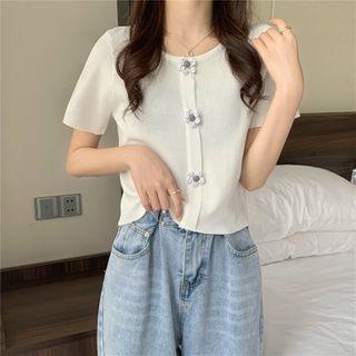 Short-sleeve Flower Accent Knit Top