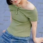 Ribbed Lace-up Short-sleeve T-shirt