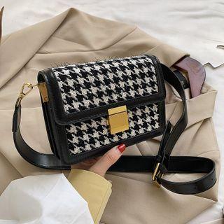 Wide Strap Houndstooth Flap Crossbody Bag