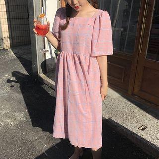 Square-neck Plaid Short-sleeve Dress