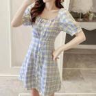 Short-sleeve Square-neck Plaid Ruched Dress