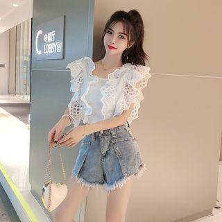 Eyelet Lace Sleeveless Crop Top / Fringed Hem Denim Shorts