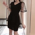 Short-sleeve Mesh Panel Sheath Dress Black - One Size