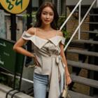 Off-shoulder Asymmetric-hem Blouse