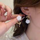 Flower Alloy Dangle Earring D1047-1 - 1 Pair - White & Gold - One Size