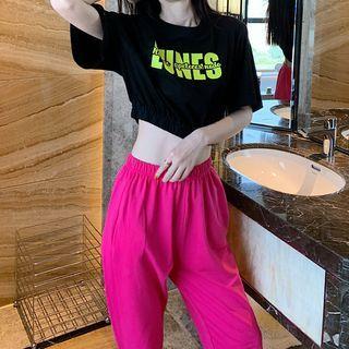 Short-sleeve Lettering Print Cropped T-shirt / Sweatpants / Set