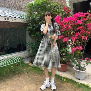Short-sleeve Plaid A-line Dress Black & White - One Size