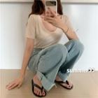 Plain U-neck Short-sleeve Slim-fit T-shirt