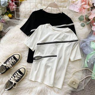 Zip-detail Short-sleeve Top