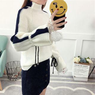 Turtleneck Lace Panel Two-tone Sweater